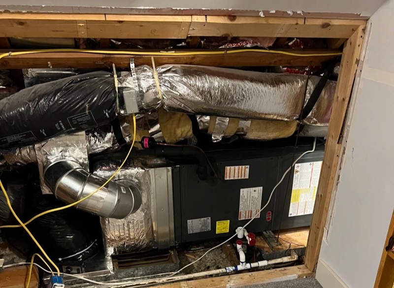Goodman SD AC Installation in a Tight Space Goodman SD AC Installation in a Tight Space